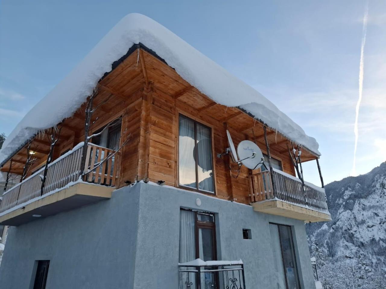 Hotel Khulo Lnn Exterior photo