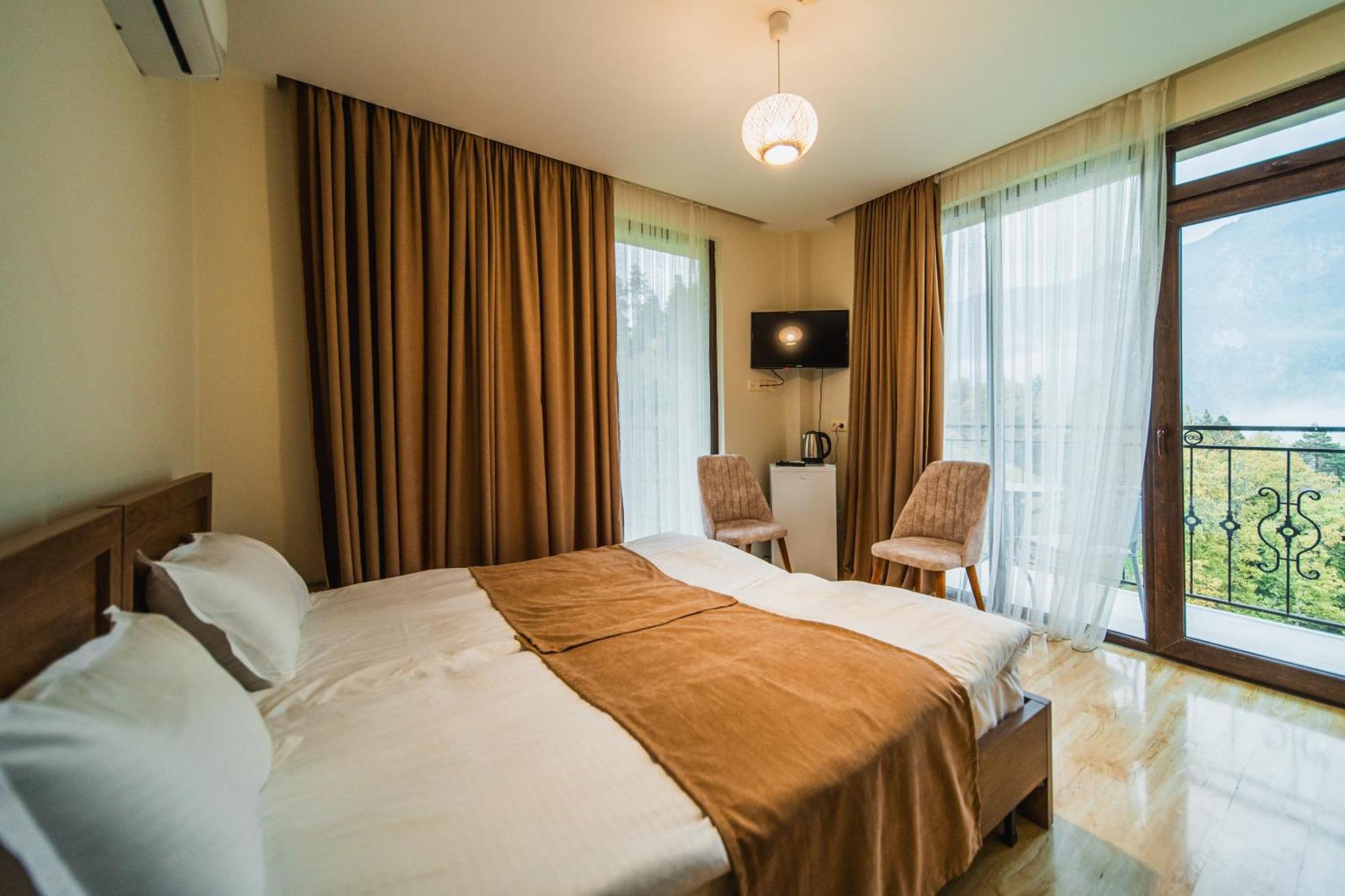 Hotel Khulo Lnn Exterior photo